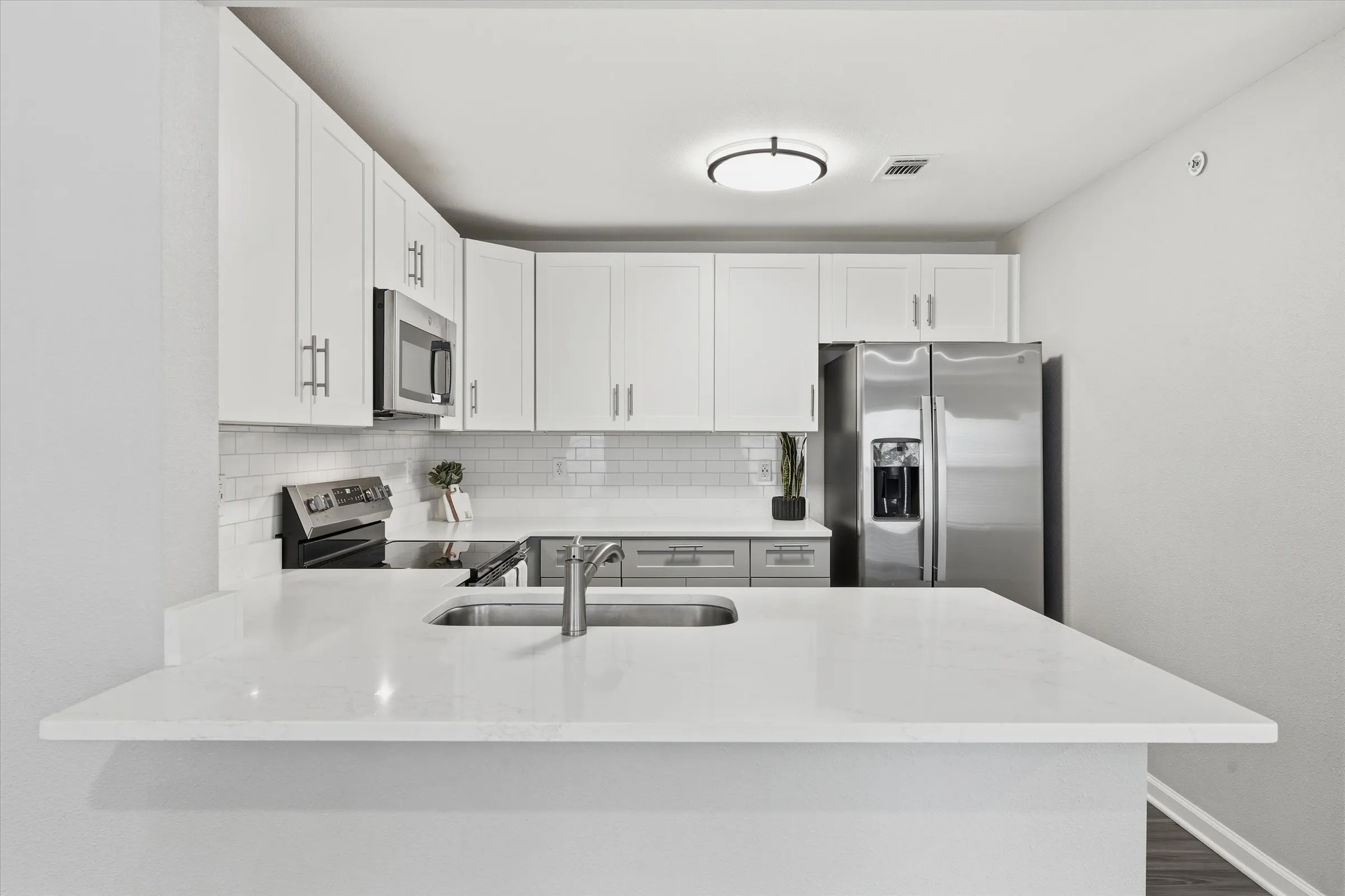 Villa Estates @ Lenexa — kitchen and living room